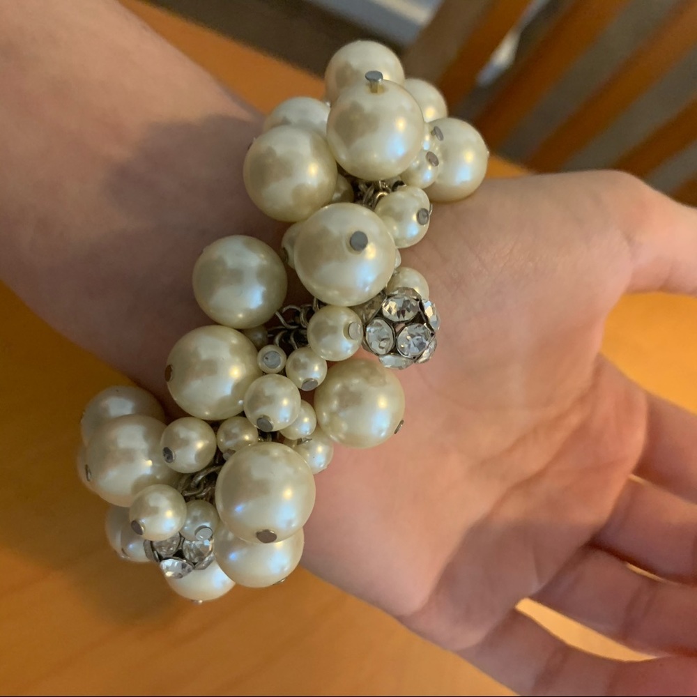 Faux pearl bracelet!
